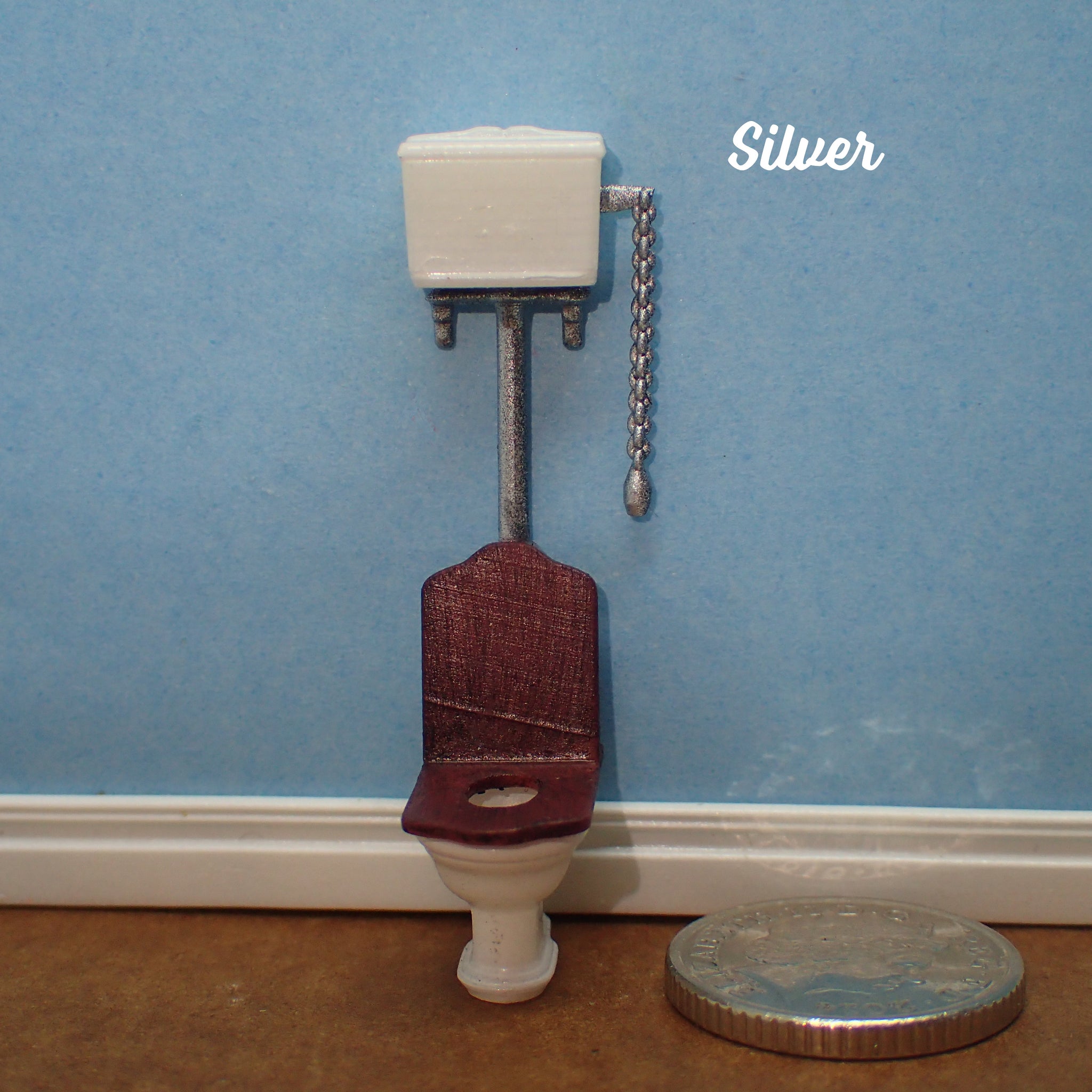 Traditional high cistern toilet, 1/48th scale