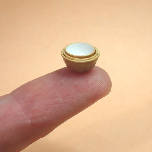 Kitchen mixing bowls set, 1/24th scale