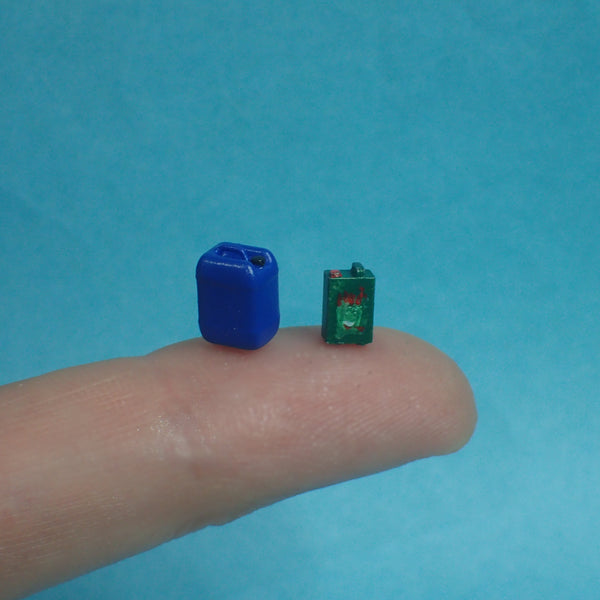 Garage cans and tins, 1/48 scale