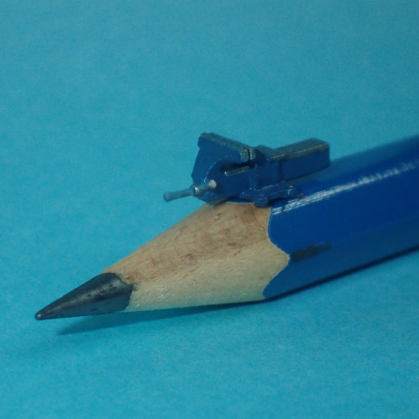 Bench vice, 1/48 scale