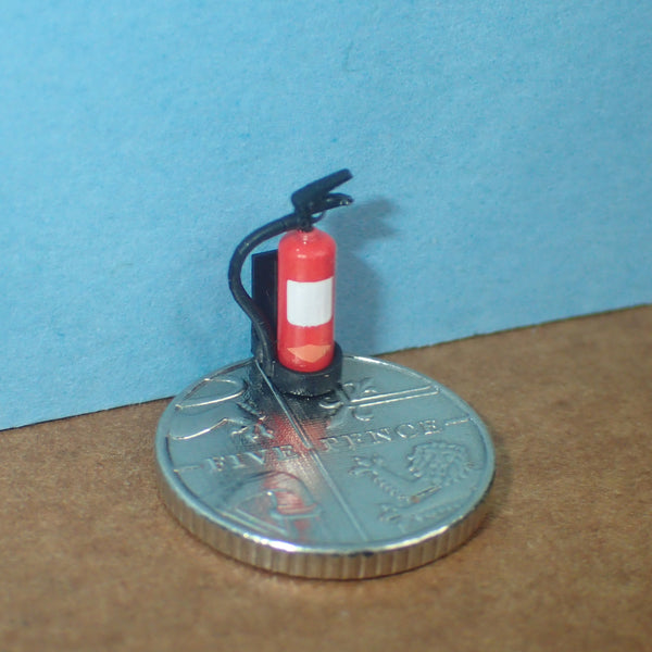 Fire extinguisher, 1/48 scale