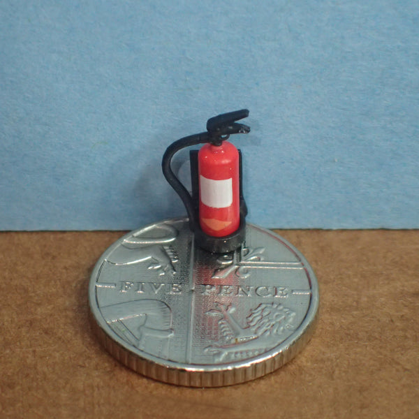Fire extinguisher, 1/48 scale