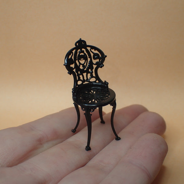 Ornate garden chairs, 1/24 scale