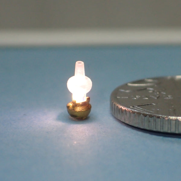 Small oil lamp, 1/48th scale