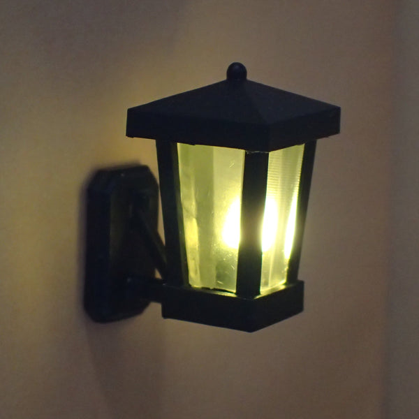 Wall mounted outdoor lantern, 1/24th scale