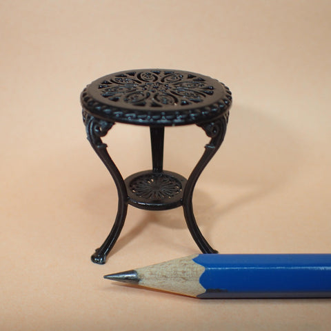 Ornate garden table, 1/24th scale