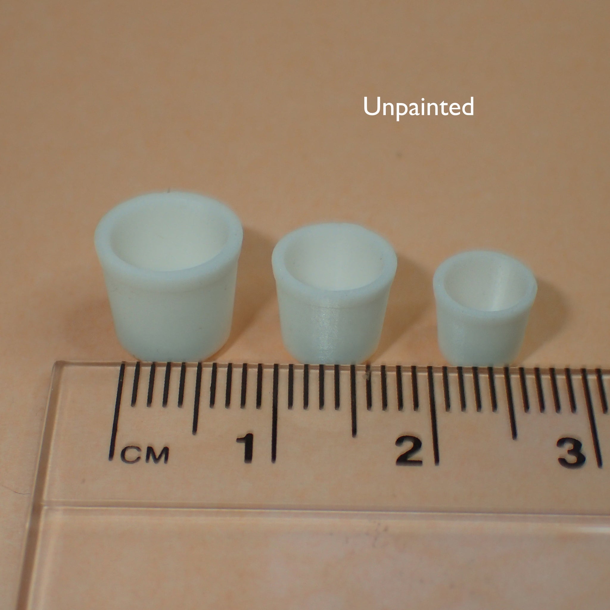Set of 3 miniature flowerpots, 1/24th scale