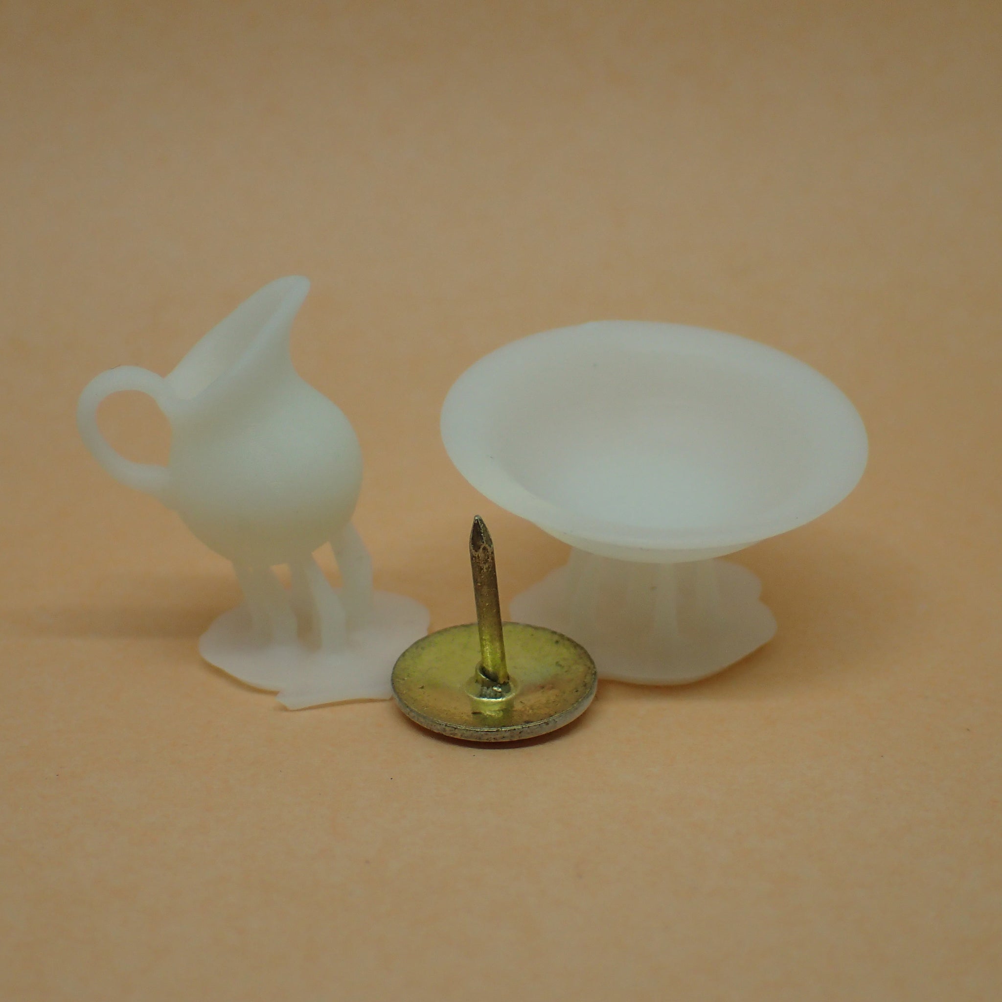 Ewer and basin set, 1/24th scale