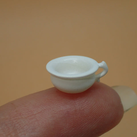 Chamber pot, 1/24th scale