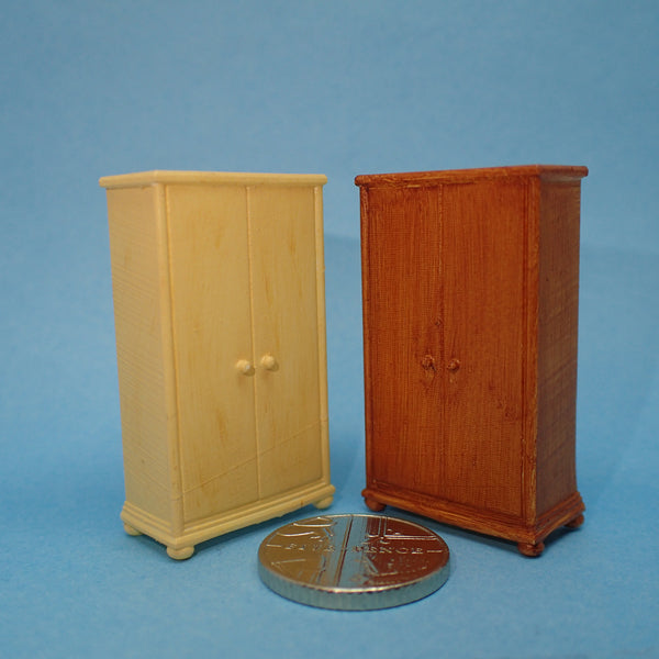 Simple 'wooden' wardrobe, 1/48th scale