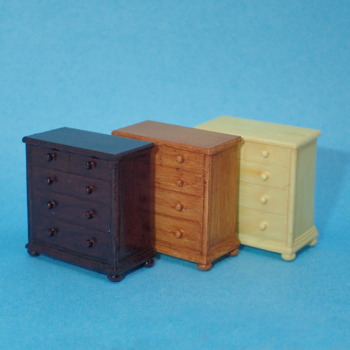 Mini 'wooden' chest of drawer for, 1/48th scale – Laser Shrink Ray Minis