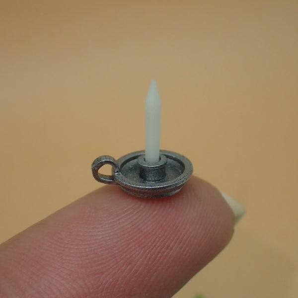 Round chamber candlestick, 1/24th scale